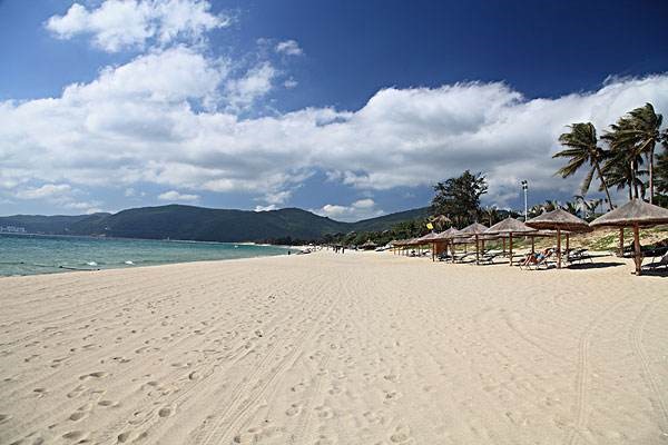 海南旅游必去十大景点排名(海南好玩的景点排名榜)