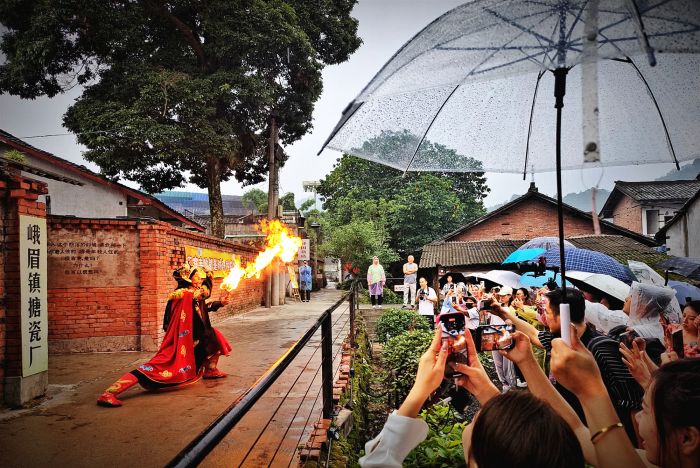 《只有峨眉山》农耕文化主题村趴秀好热闹