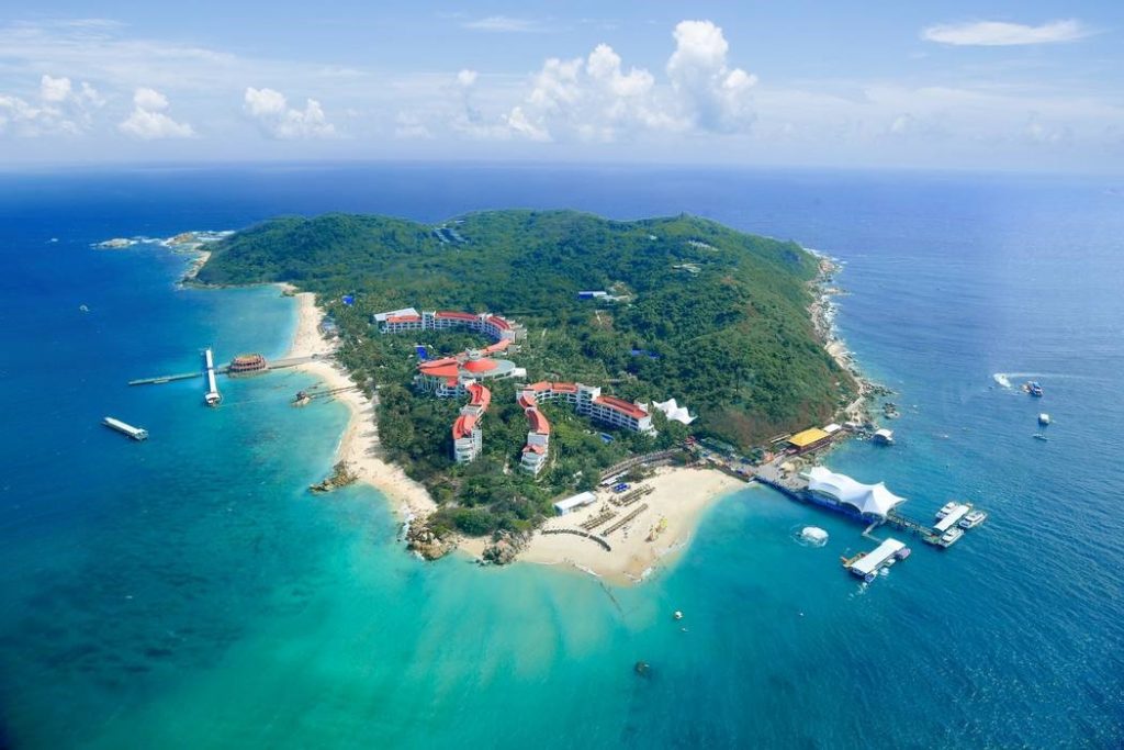 海南旅游必去十大景点排名(海南好玩的景点排名榜)