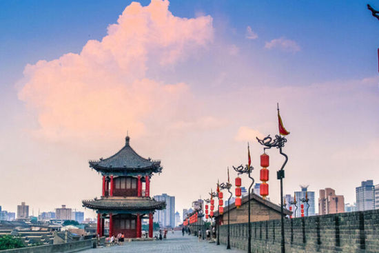 城墙漫步是极美的